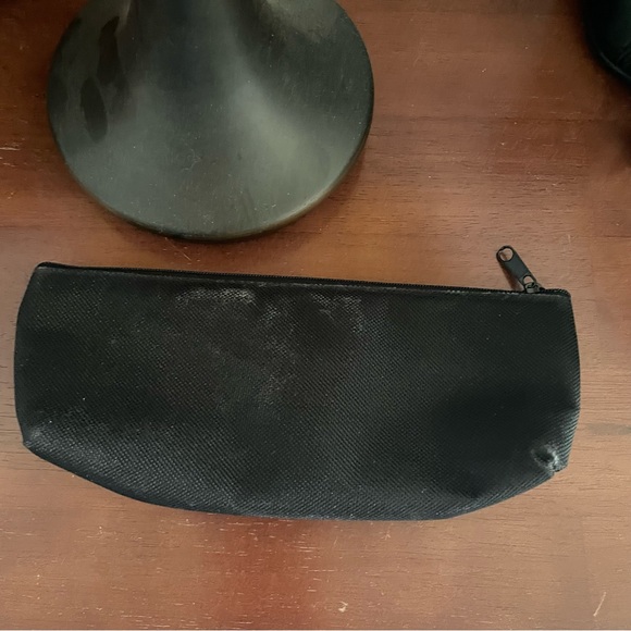 Black and white eyes zip  case - Picture 2 of 3